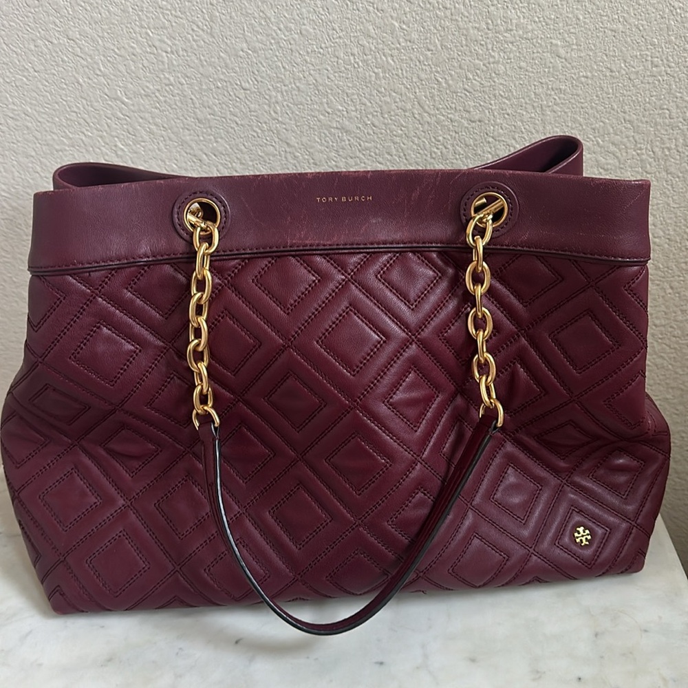 Tory Burch Fleming burgundy tote bag